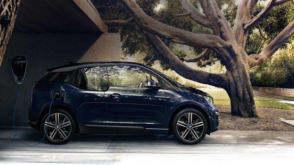 Carros eléctricos - vantagens e desvantagens